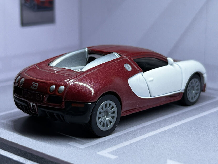 Bugatti 16.4 Veyron 2_02_3-4 AR