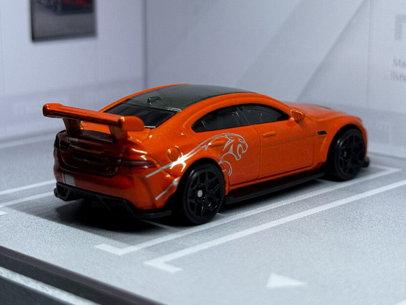 JAGUAR XE SV PROJECT 8