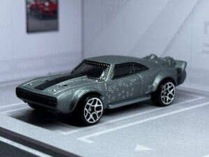 DODGE CHARGER "Ice Charger" (The Fate of the Furious)