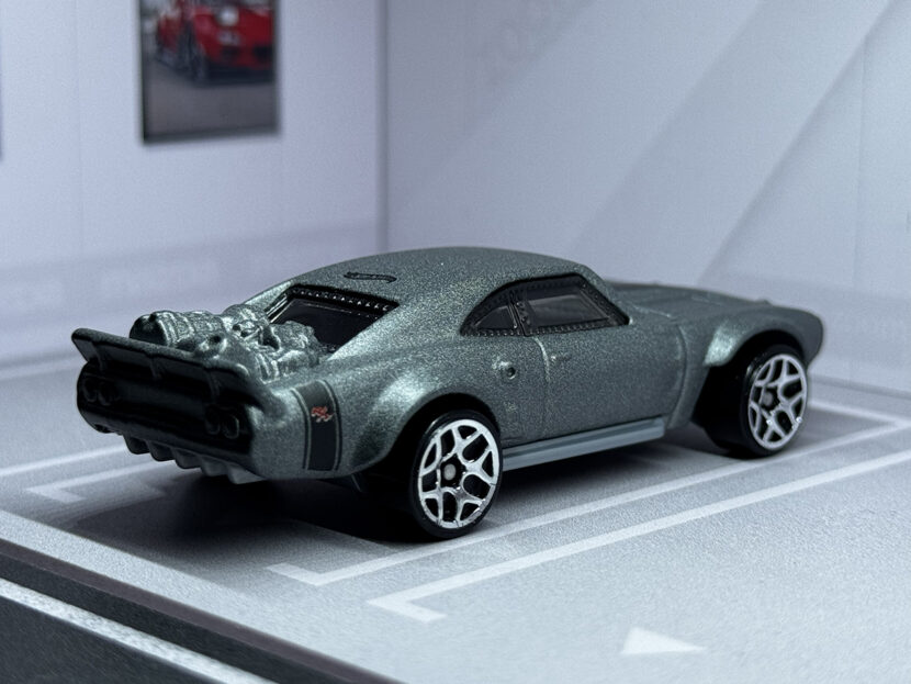 DODGE CHARGER "Ice Charger" (The Fate of the Furious)
