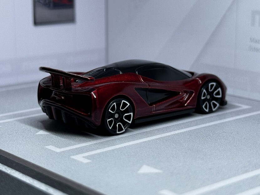 LOTUS EVIJA