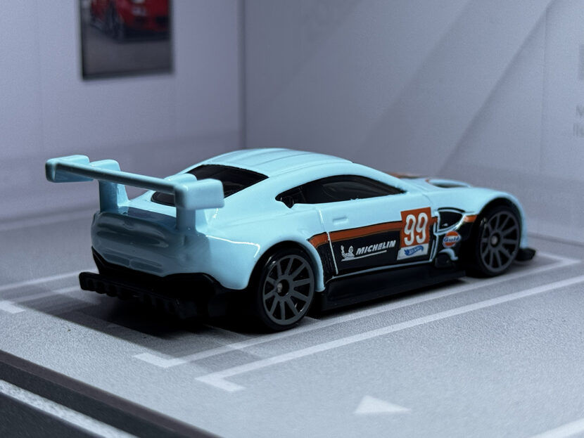 ASTON MARTIN VANTAGE GTE (Gulf)