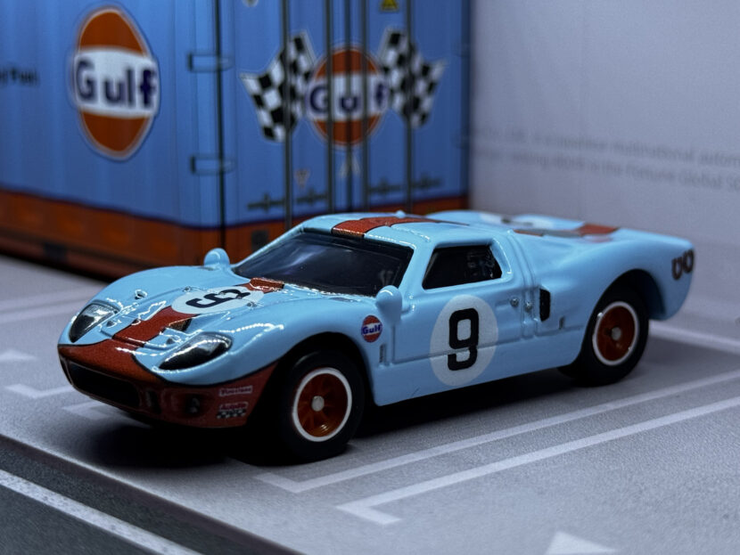 Ford GT-40_(Set Gulf)_av