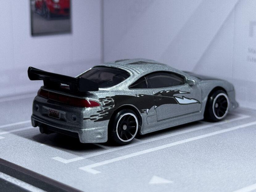 Mitsubishi Eclipse 96 (Silver Series)_ar
