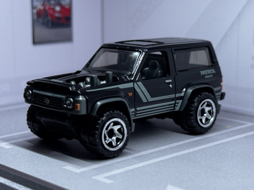 Nissan Patrol (Silver Series)_av
