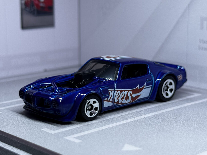 Pontiac Firebird custom_av